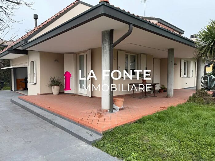 Casa con 5 locali in vendita in Via col di Lana, Vigonza