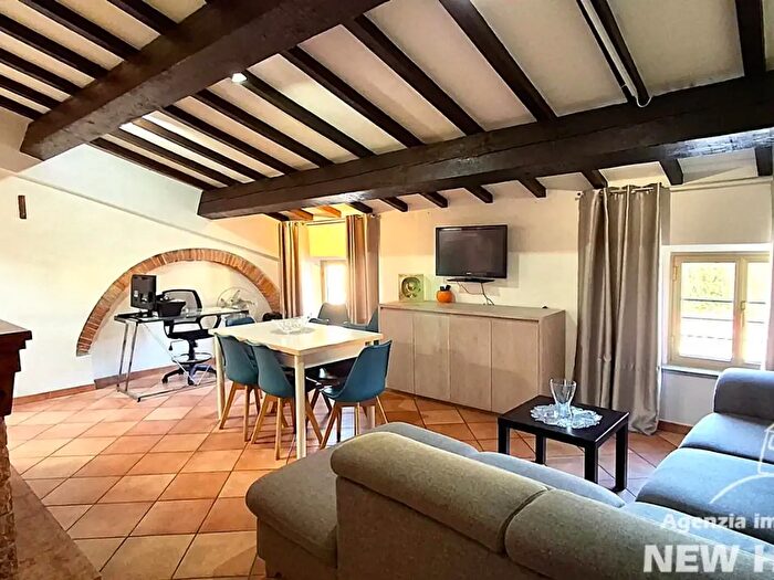 Appartamento quadrilocale in vendita in Cascina