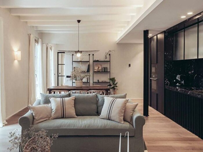 Appartamento trilocale in affitto in Corso di Porta Ticinese, Ticinese, Milano