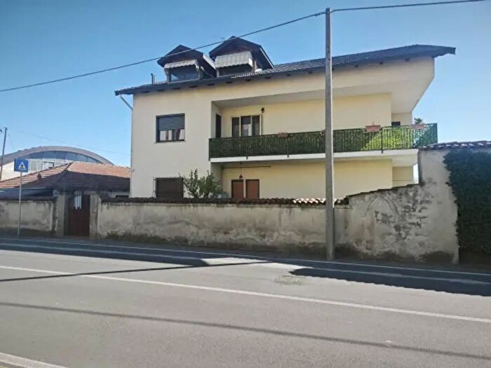Casa trilocale in vendita in Via Guglielmo Marconi, Vigliano Biellese