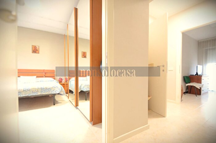 Casa con 7 locali in vendita in Via degli Artigiani, Gubbio