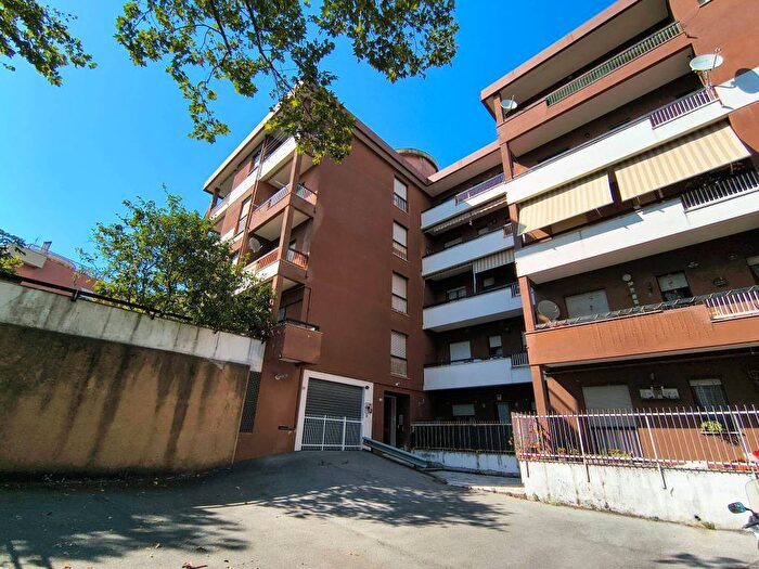 Appartamento quadrilocale in affitto in Via Giugno, Sestri Ponente, Genova