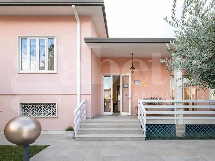 Casa con 10 locali in vendita in Via San Giacomo, Monselice