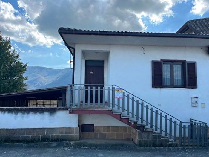 Casa bilocale in vendita in Via Fiano Galluzzo, Ceccano