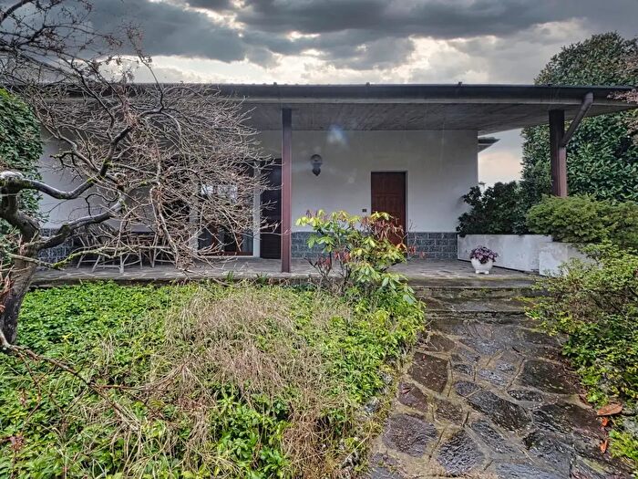 Casa quadrilocale in vendita in Via Piaggio, Paderno Dugnano