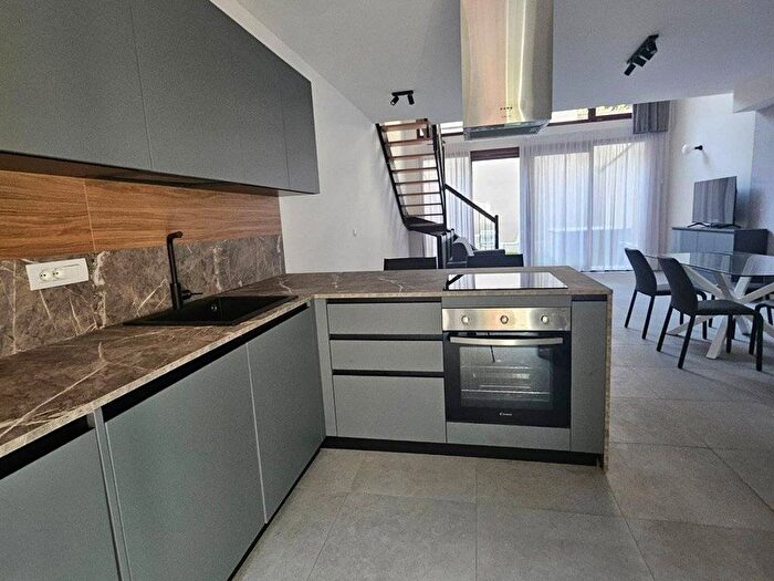 Casa trilocale in affitto in STILICONE, Cenisio, Milano