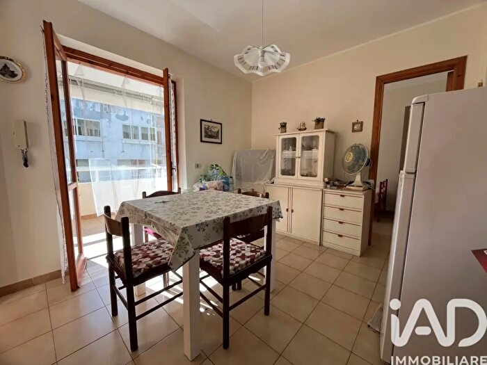 Appartamento con 5 locali in vendita in Localitãnbsp Santa Maria di Mare, Longobardi
