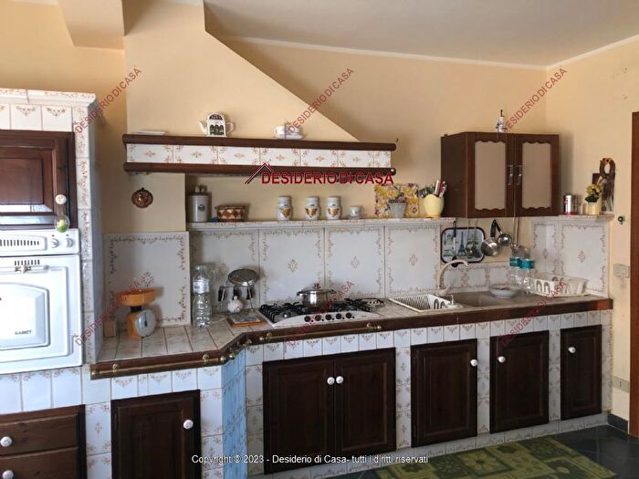 Appartamento quadrilocale in vendita in Palermo