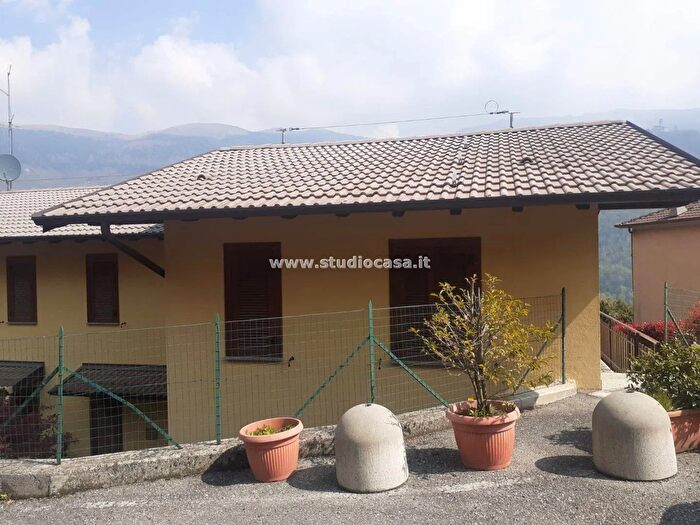 Appartamento bilocale in vendita in Rota Imagna Via Gaggiolo, Rota DImagna