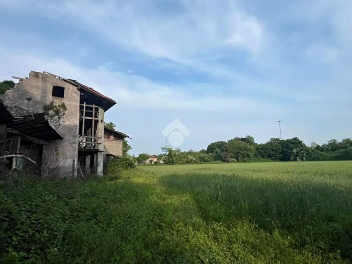 Casa monolocale in vendita in Via Basse, Seriate