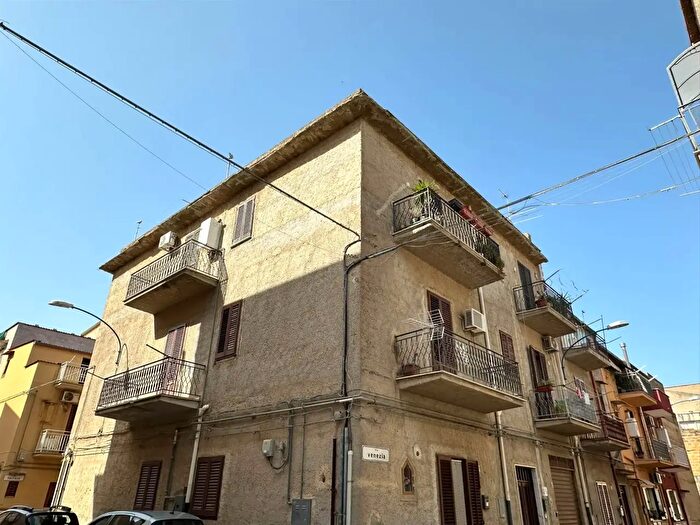Appartamento con 5 locali in vendita in Via Venezia, Ribera