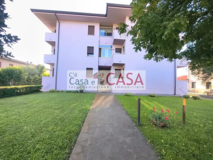 Appartamento trilocale in vendita in Via Don Luigi Rizzo, Este
