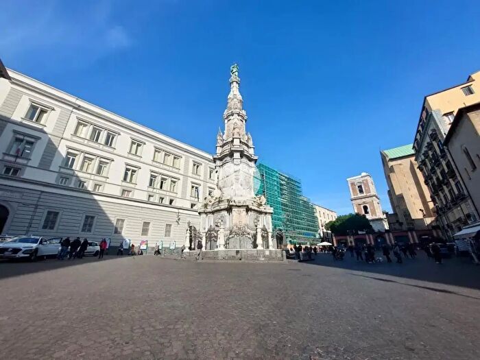 Appartamento trilocale in vendita in Calata Trinità Maggiore, Napoli