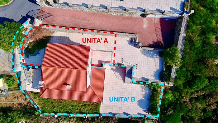 Appartamento con 5 locali in vendita in Via Vilmar, Vezzi Portio