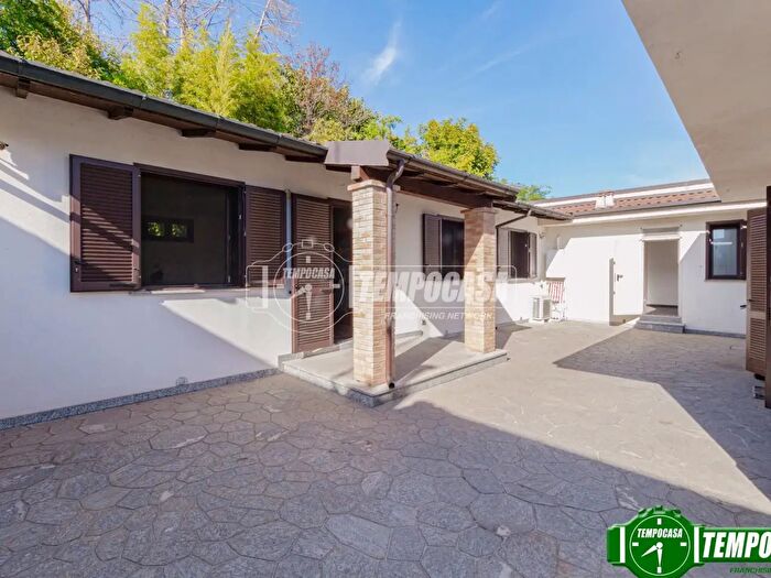 Casa con 5 locali in vendita in Strada Cattabrega, Vigevano