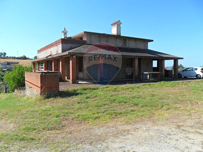 Casa con 15 locali in vendita in Contrada Milicia Snc, Santa Caterina Villarmosa