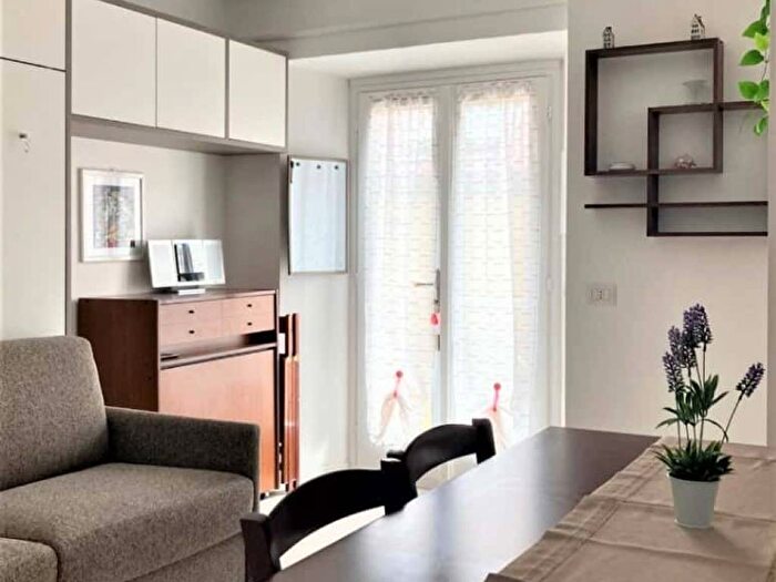 Appartamento monolocale in affitto in Via Giuseppe Sirtori, Porta Venezia, Milano