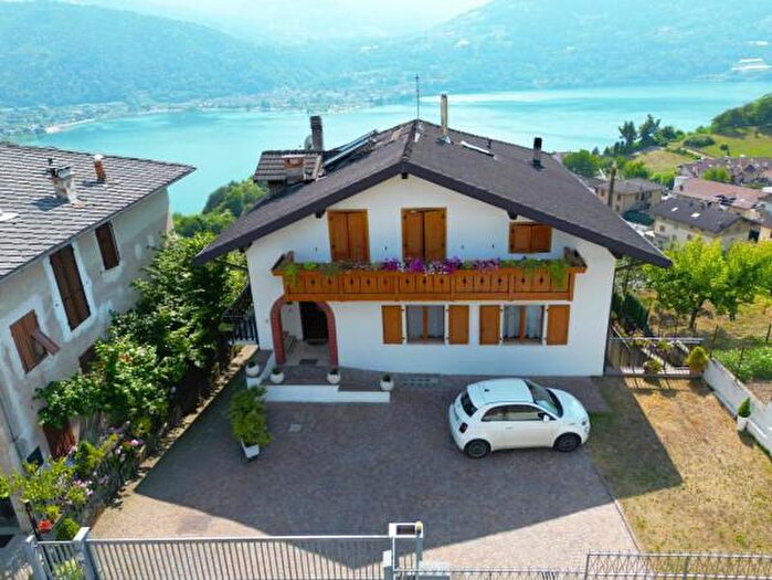 Appartamento con 5 locali in vendita in Tenna