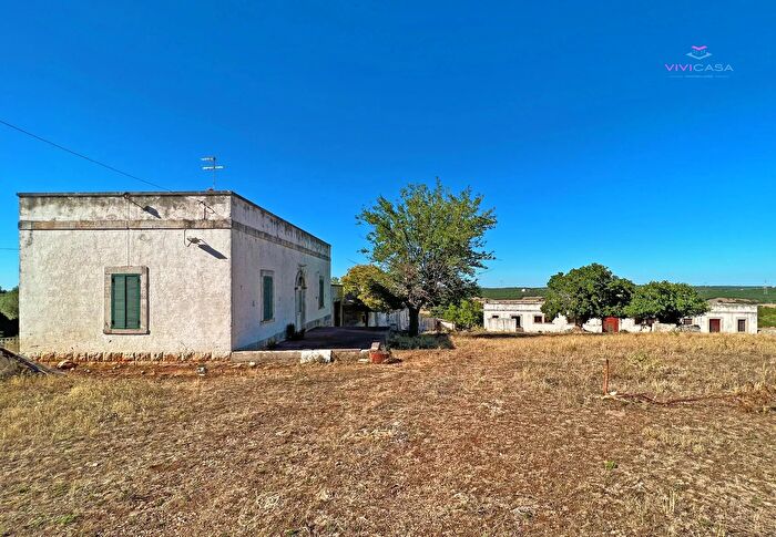 Casa con 9 locali in vendita in Strada Comunale Don Blugno Noci, Noci