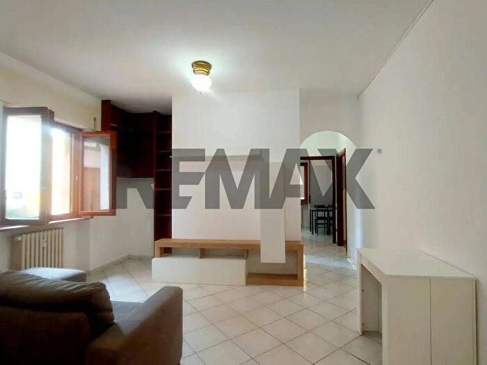 Appartamento bilocale in affitto in Via Piave, Varese