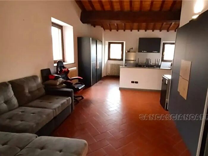 Appartamento quadrilocale in affitto in Greve In Chianti