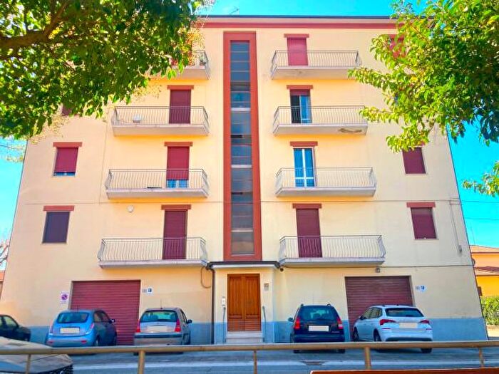 Appartamento trilocale in vendita in Via Nuova, Urbisaglia