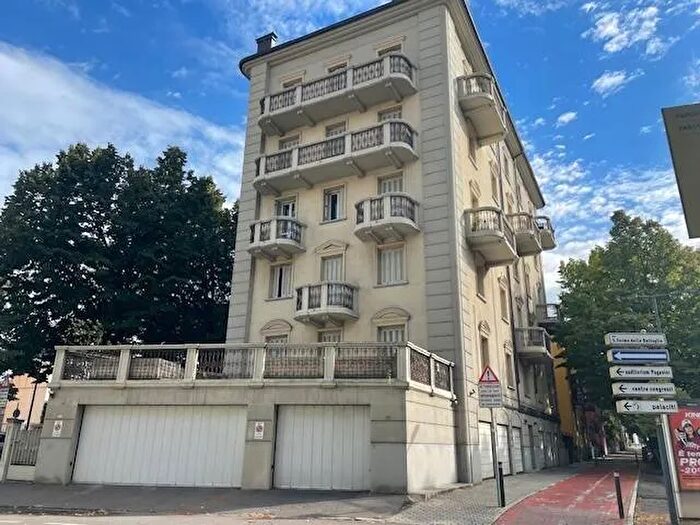 Appartamento trilocale in vendita in Via Faustino Tanara Parma, Parma