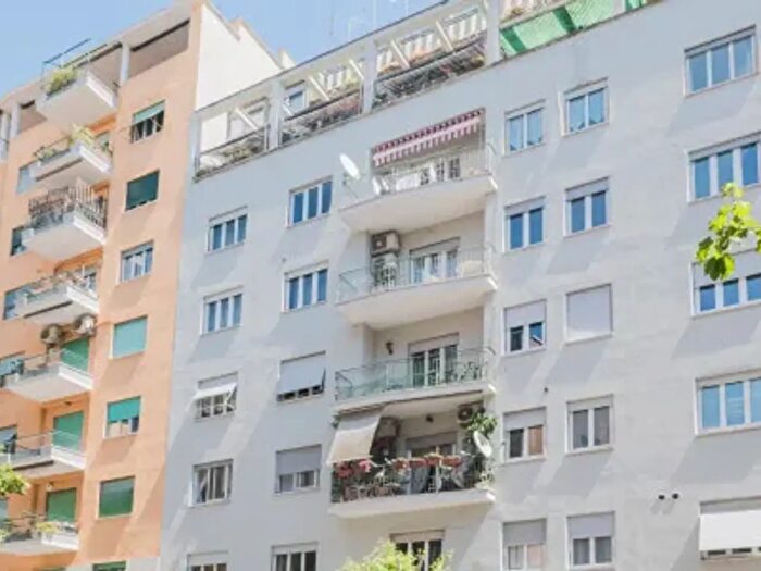 Appartamento trilocale in vendita in Via Ugo Balzani, Roma