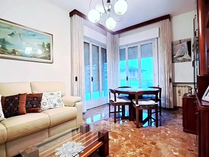 Appartamento con 6 locali in vendita in Cesanella, Senigallia