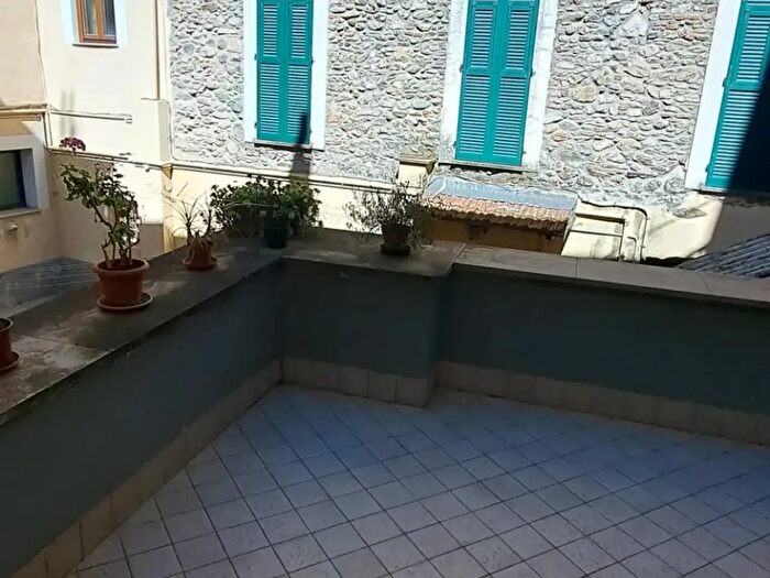 Appartamento con 5 locali in vendita in Finale Ligure