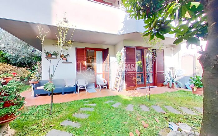 Appartamento trilocale in vendita in Via Lambro, Seregno