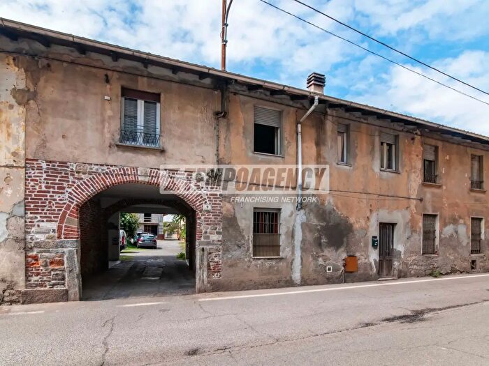 Appartamento bilocale in vendita in Via Quarto dei Mille, Gerenzano