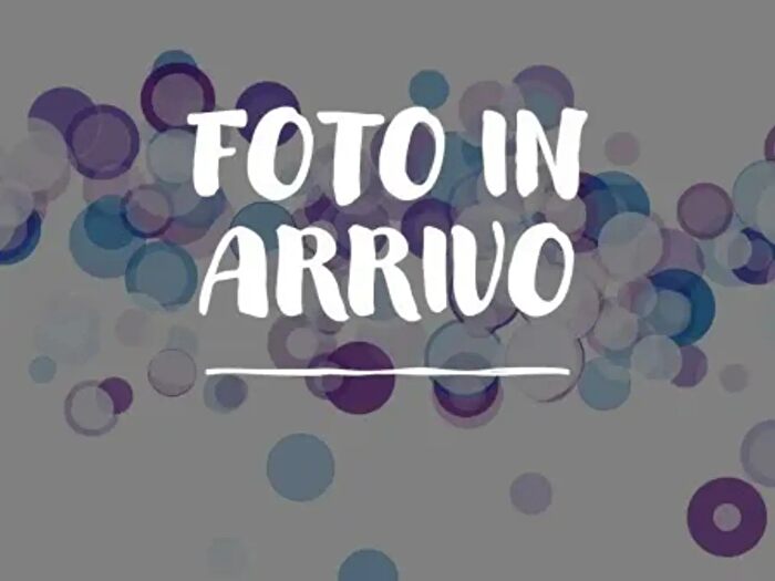 Appartamento trilocale in vendita in Via delle Campanule, Genova
