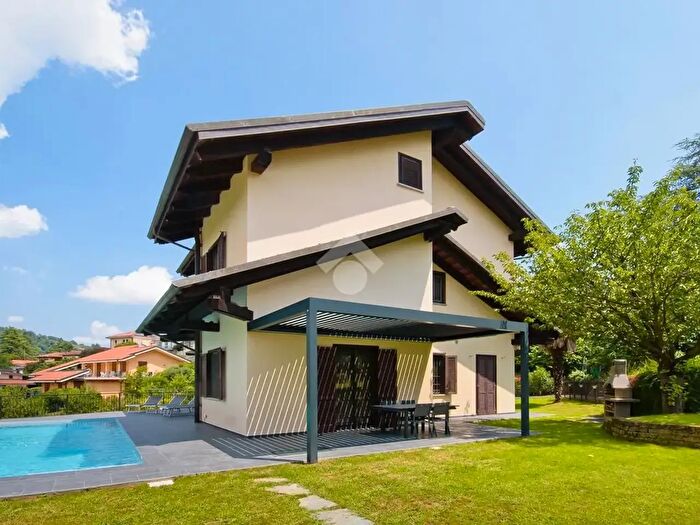 Casa con 5 locali in vendita in Via Costi, Pecetto Torinese