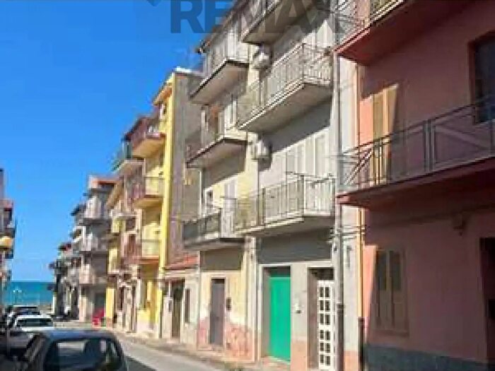 Appartamento bilocale in vendita in Via Duca d'Aosta, Acquedolci