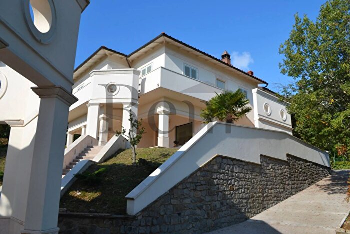 Casa con 10 locali in vendita in Via SantAgata, Castiglion Fibocchi
