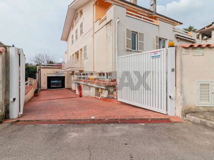 Appartamento quadrilocale in vendita in Vasco De Gama, Canino