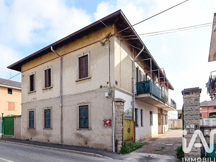 Appartamento trilocale in vendita in Via Dante Alighieri, Rovello Porro