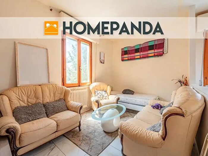 Appartamento trilocale in vendita in Via Santa Caterina, Poggibonsi