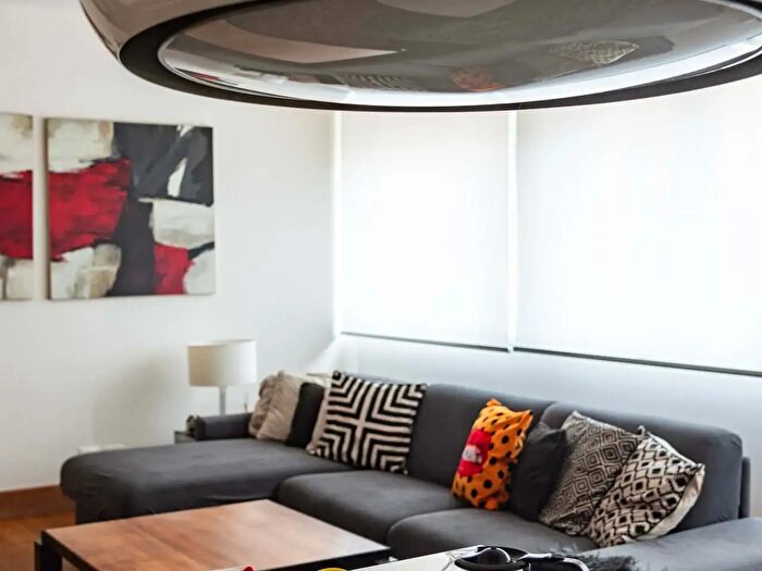 Appartamento monolocale in affitto in Via Broletto, Milano