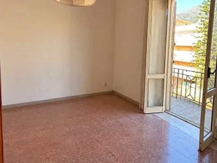 Appartamento trilocale in vendita in Formia