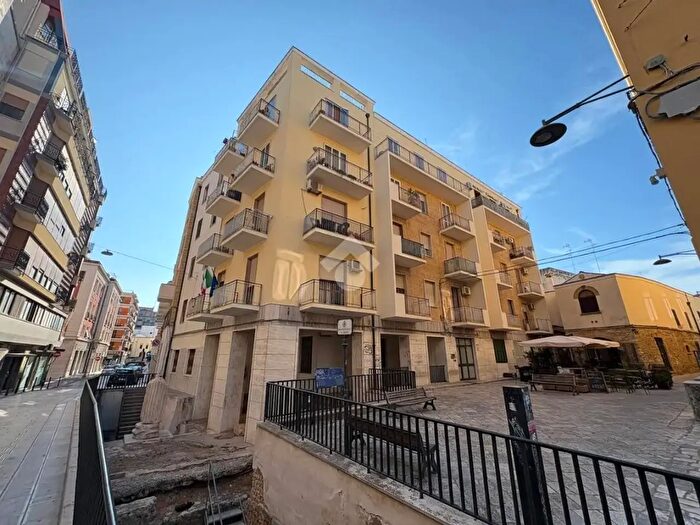 Appartamento trilocale in vendita in Via De Muscettola, Brindisi