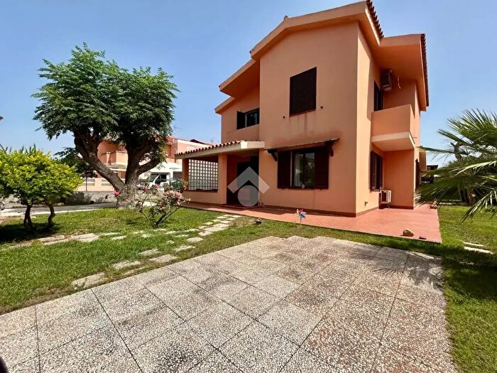 Casa con 5 locali in vendita in Via delle Pleiadi, Capoterra