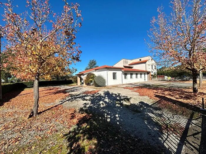 Casa con 5 locali in vendita in Strada Flaminia, Otricoli