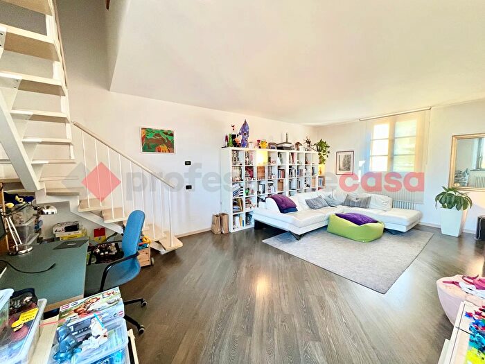 Appartamento quadrilocale in vendita in Via Niccolini, San Giuliano Terme