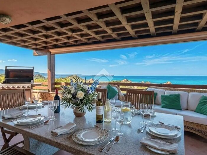Casa quadrilocale in vendita in LI Streghi, Trinità d'Agultu e Vignola