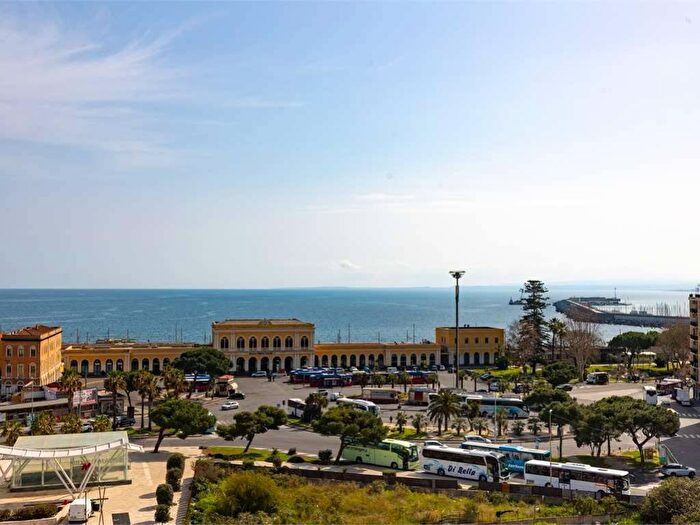 Appartamento con 6 locali in affitto in viale della libertà, Libertà Stazione, Catania