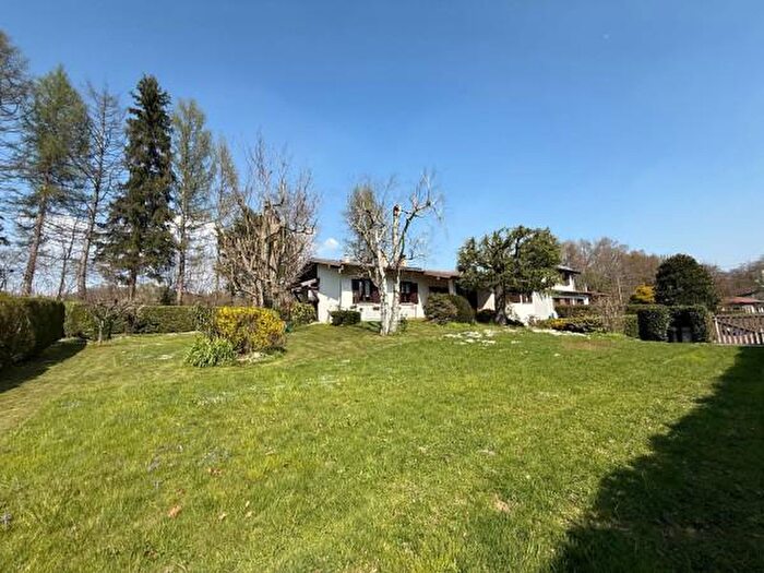 Casa con 6 locali in vendita in Via Cascina Pelada, Cantu