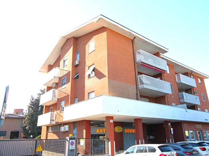 Appartamento bilocale in affitto in Via Fratelli Beolchi, Trenno, Milano