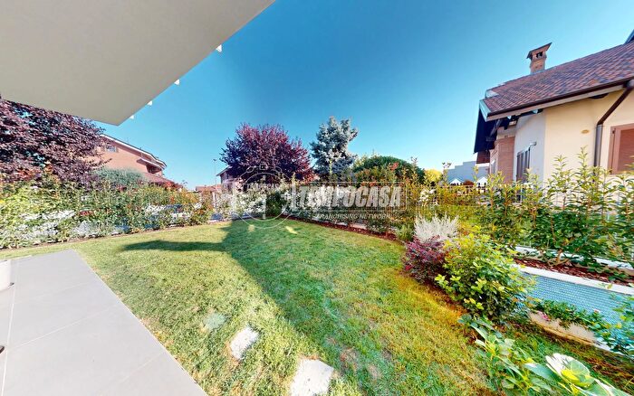 Appartamento quadrilocale in vendita in Via Enrico Berlinguer, Volpiano